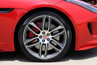 2017 Jaguar F-TYPE R