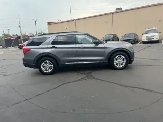 Ford Explorer 2023 XLT 4dr SUV