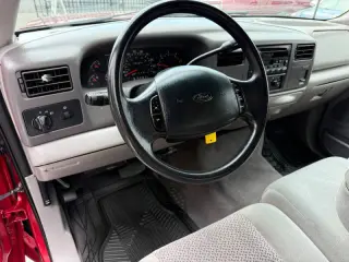 2001 Ford F-250 Super Duty XLT