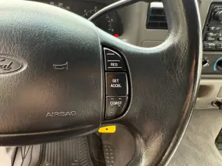 2001 Ford F-250 Super Duty XLT