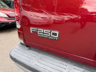 2001 Ford F-250 Super Duty XLT