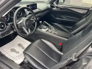 Mazda MX-5 Miata RF 2024 Grand Touring 2dr Convertible 6M