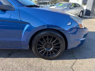 2009 Ford Focus SES