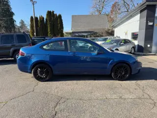 2009 Ford Focus SES