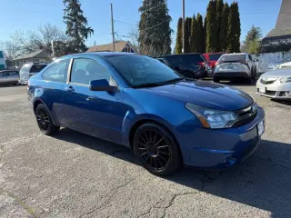 2009 Ford Focus SES