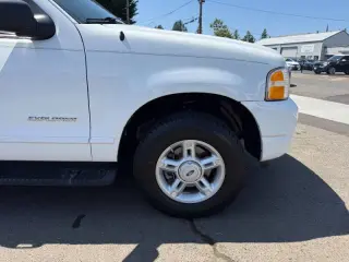 2005 Ford Explorer XLT