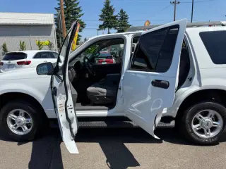 2005 Ford Explorer XLT