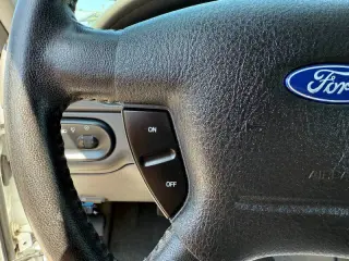 2005 Ford Explorer XLT