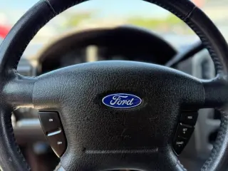 2005 Ford Explorer XLT