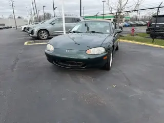 Mazda MX-5 Miata 1999 2dr Convertible