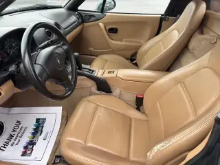 Mazda MX-5 Miata 1999 2dr Convertible