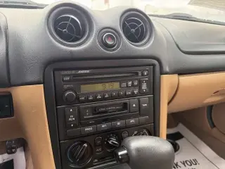 Mazda MX-5 Miata 1999 2dr Convertible