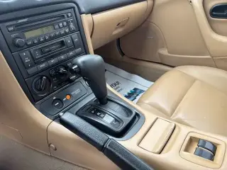 Mazda MX-5 Miata 1999 2dr Convertible