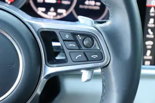 2018 Porsche Panamera 4