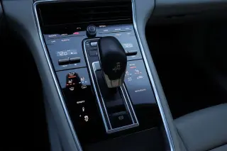 2018 Porsche Panamera 4
