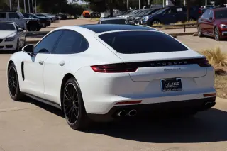 2018 Porsche Panamera 4