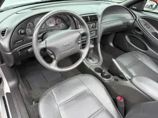 2000 Ford Mustang