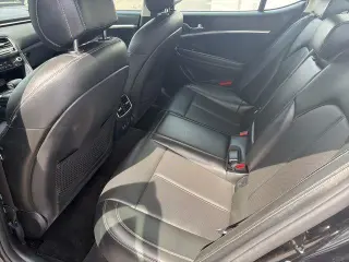 Genesis G70 2025 2.5T Standard 4dr Sedan