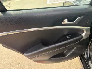 Genesis G70 2025 2.5T Standard 4dr Sedan