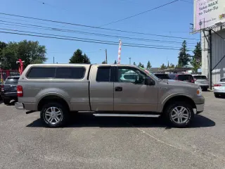 2004 Ford F-150 Lariat