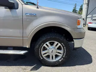2004 Ford F-150 Lariat
