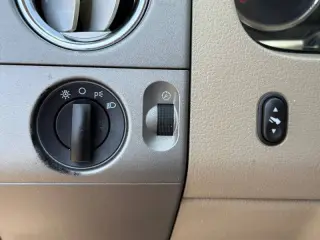 2004 Ford F-150 Lariat