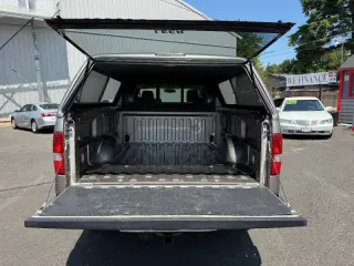 2004 Ford F-150 Lariat