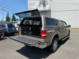 2004 Ford F-150 Lariat
