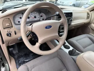 2001 Ford Explorer Sport Trac