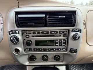 2001 Ford Explorer Sport Trac