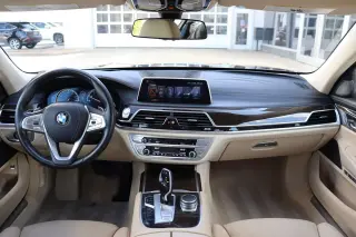 2016 BMW 7 Series 750i
