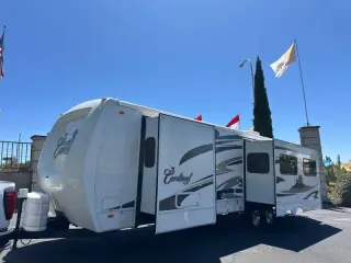 2008 Forest River CARDINAL LIMITED EDITON  31