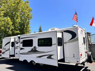 2008 Forest River CARDINAL LIMITED EDITON  31