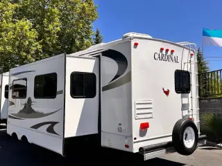 2008 Forest River CARDINAL LIMITED EDITON  31