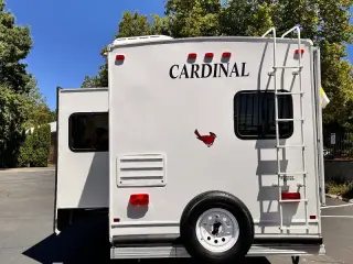 2008 Forest River CARDINAL LIMITED EDITON  31