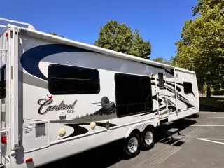 2008 Forest River CARDINAL LIMITED EDITON  31