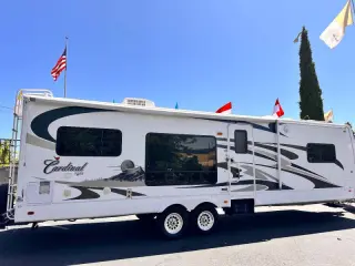 2008 Forest River CARDINAL LIMITED EDITON  31