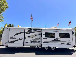 2008 Forest River CARDINAL LIMITED EDITON  31
