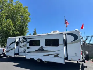 2008 Forest River CARDINAL LIMITED EDITON  31