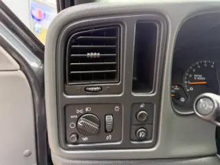 2004 GMC Sierra 2500HD SLT