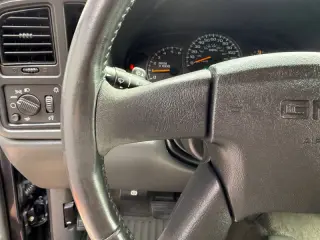 2004 GMC Sierra 2500HD SLT