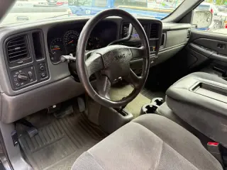 2004 GMC Sierra 2500HD SLT
