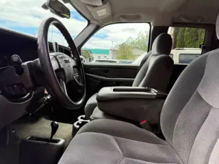 2004 GMC Sierra 2500HD SLT
