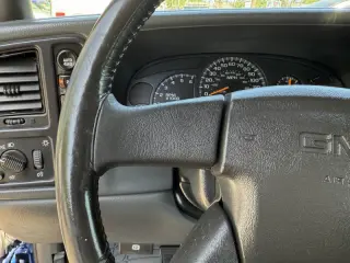2004 GMC Sierra 1500 SLE