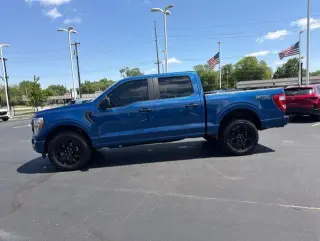 Ford F-150 2022 4x4 XL 4dr SuperCrew 6.5 ft. SB