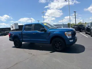 Ford F-150 2022 4x4 XL 4dr SuperCrew 6.5 ft. SB