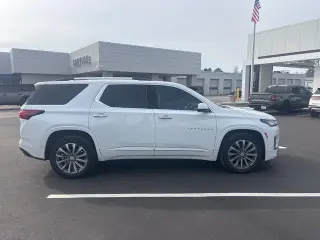 Chevrolet Traverse 2023 Premier SUV 4 puertas