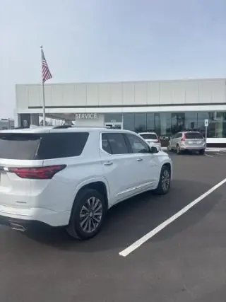 Chevrolet Traverse 2023 Premier SUV 4 puertas