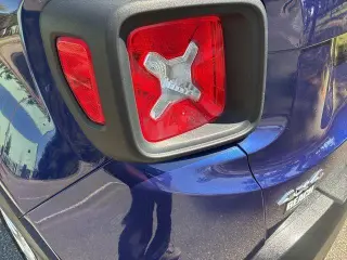 Jeep Renegade 2021 4x4 Latitude 4dr SUV