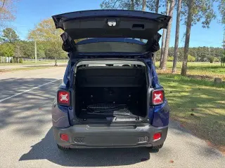 Jeep Renegade 2021 4x4 Latitude 4dr SUV